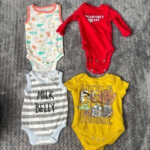 Baby NB size heart clothes bundle. First valentines. Newborn. 0 months